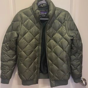 Patagonia quilted bomber jacket